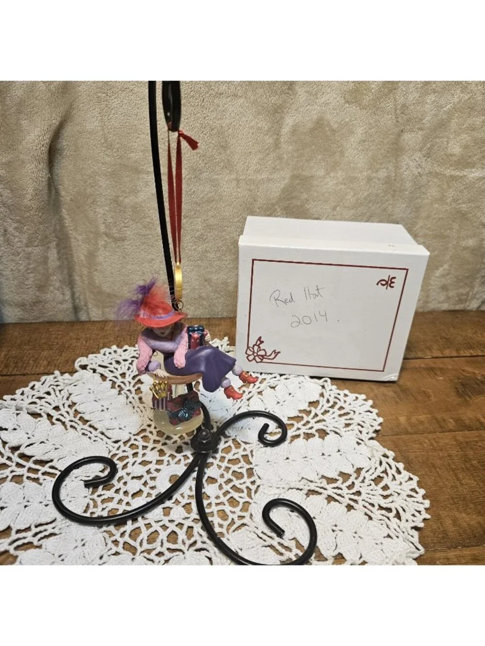 Red Hat Lady Purple Dress 2014 Danbury Mint 